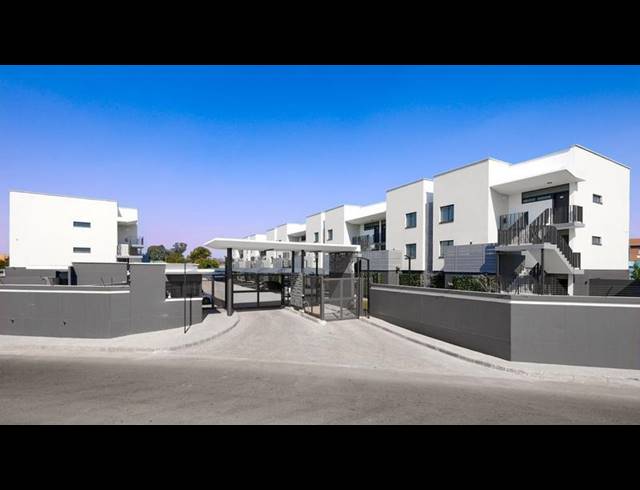 2 BEDROOM PROPERTY TO RENT IN LENASIA